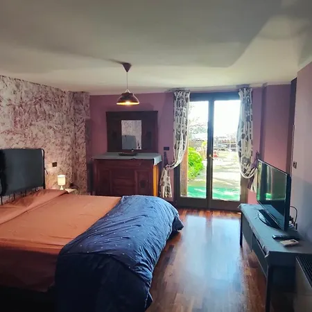 Dimora Acqua Del Fico Bed & Breakfast 3*
