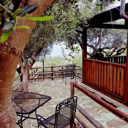 Bed & Breakfast Dimora Acqua Del Fico 3*